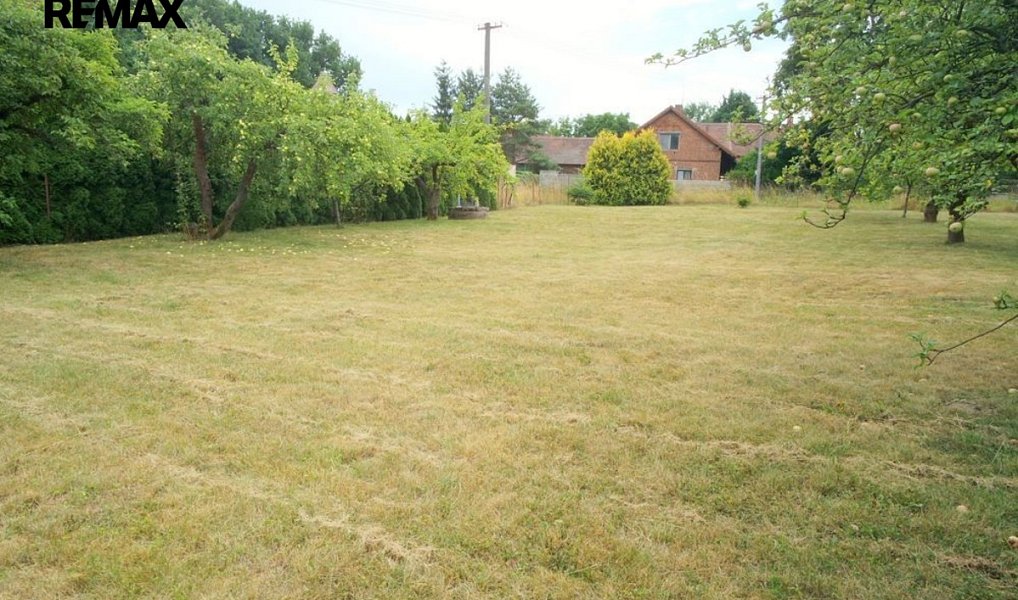 Pronájem zahrady, 1030 m², Hradec Králové, Libčany