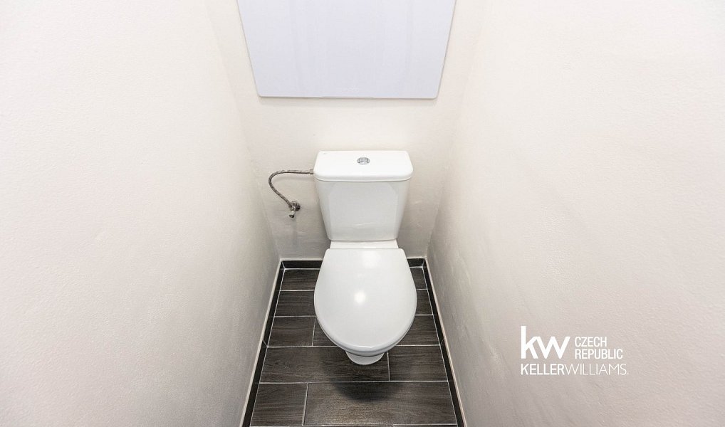Pronájem bytu 1+kk 42 m², Praha – náhled fotky 13