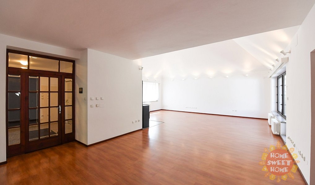 Pronájem kanceláře 417 m², Praha – náhled fotky 4