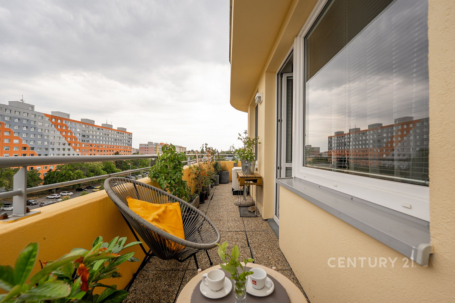 Pronájem bytu 2+kk 48 m² – fotografie 3
