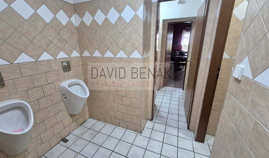 Prodej restaurace 459 m², Všestary – náhled fotky 18