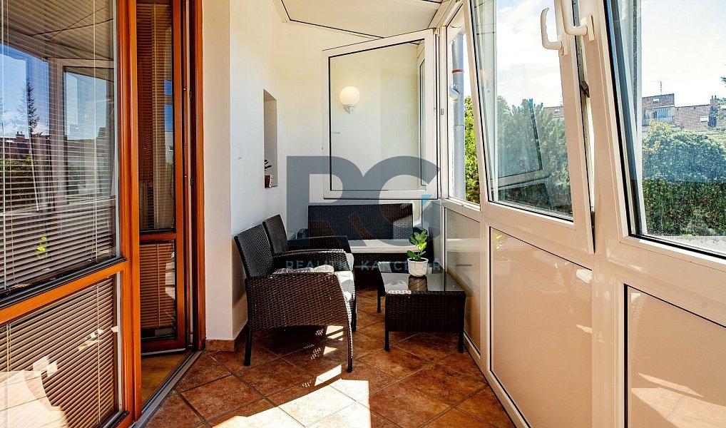 Prodej domu 568 m² s pozemkem 903 m², Písek – náhled fotky 33
