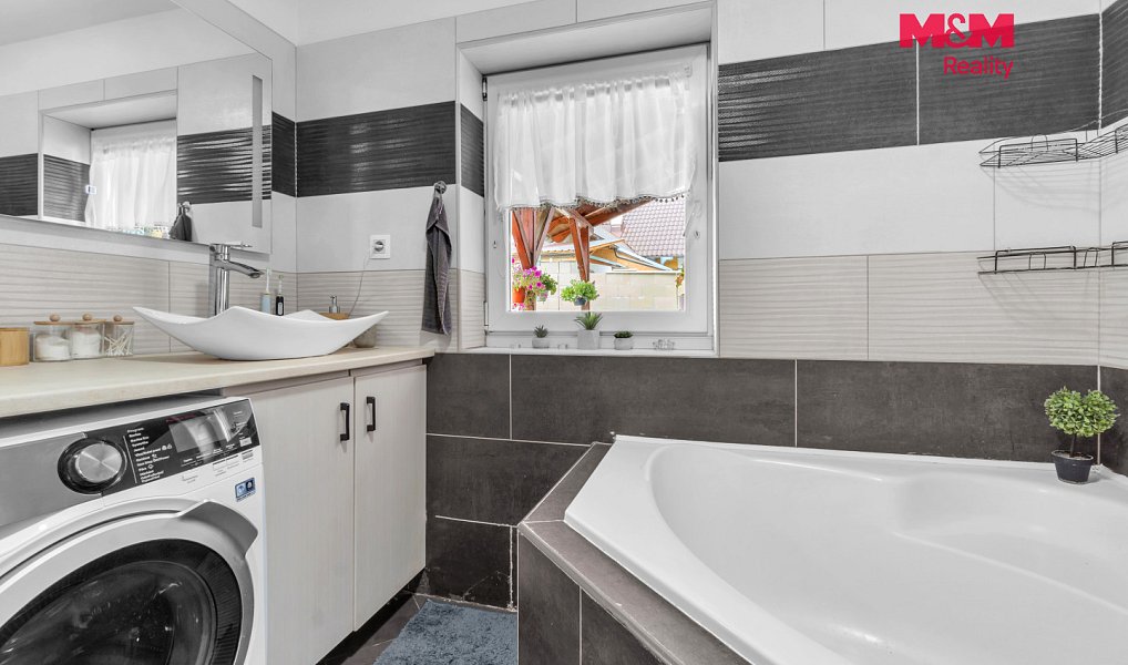 Prodej domu 105 m² s pozemkem 433 m², Rožďalovice – náhled fotky 5