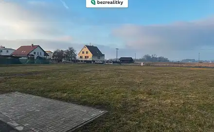 Prodej stavebního pozemku 774 m², Libice nad Cidlinou, okres Nymburk