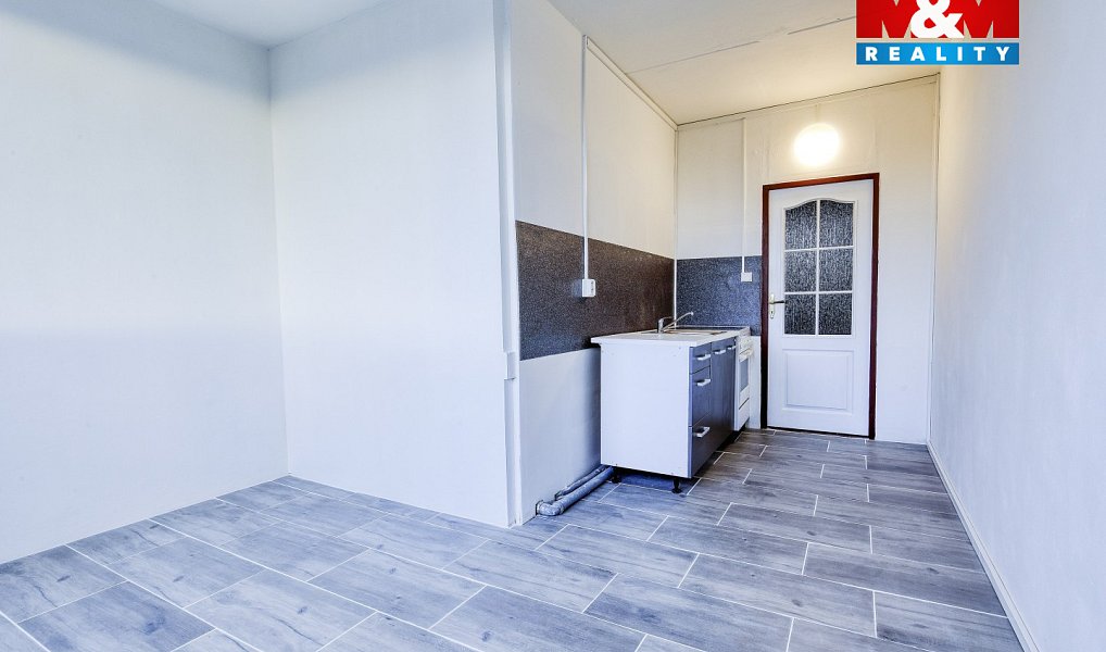 Prodej bytu 2+1 60 m², Rovná – náhled fotky 3