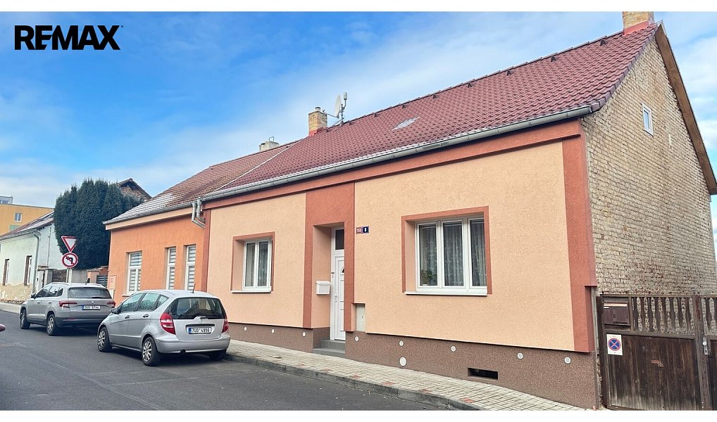 Prodej domu 150 m² s pozemkem 227 m², Bílina – fotka 1 z 19