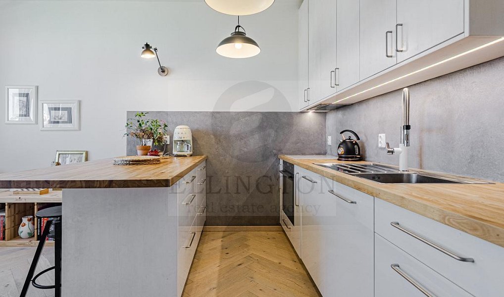 Prodej bytu 3+1 99 m², Praha – náhled fotky 4