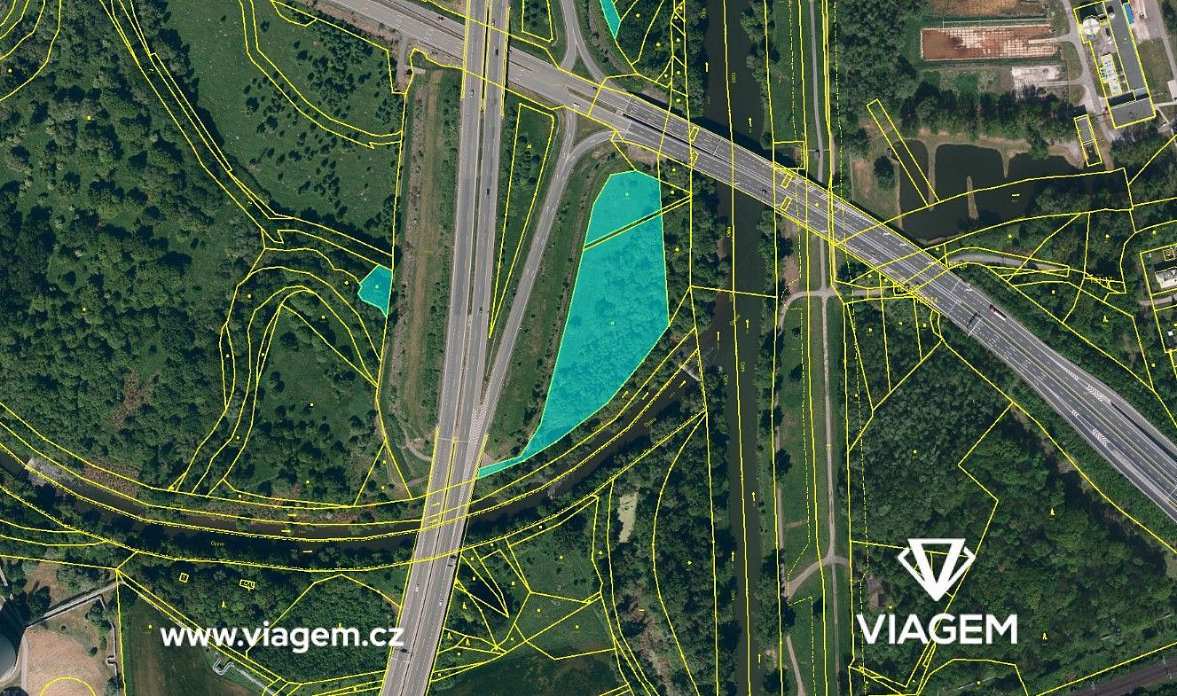Prodej pole 12 072 m²