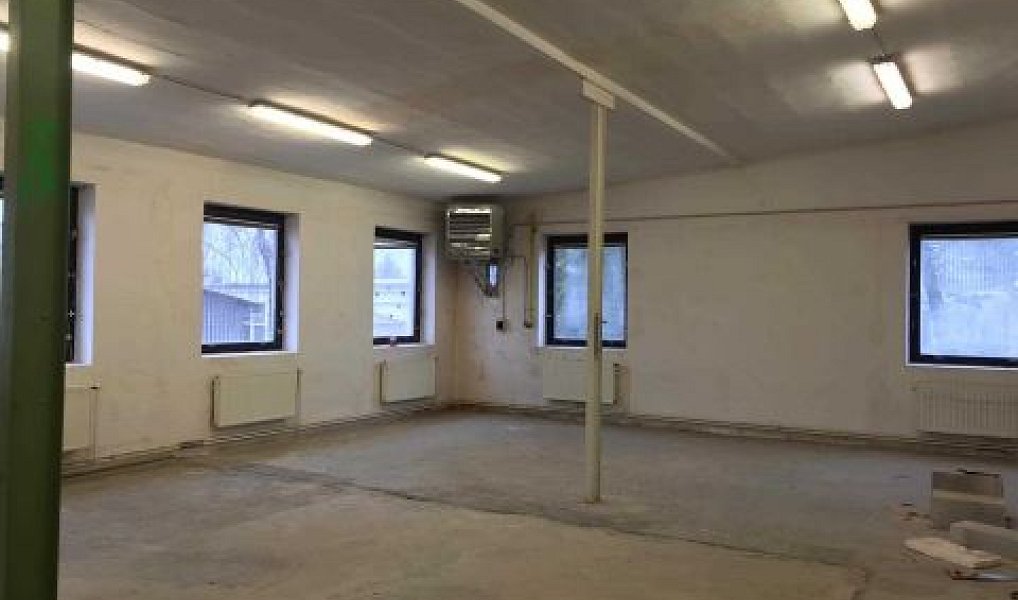 Pronájem skladovacích prostor 300 m², Ždírec nad Doubravou – náhled fotky 2