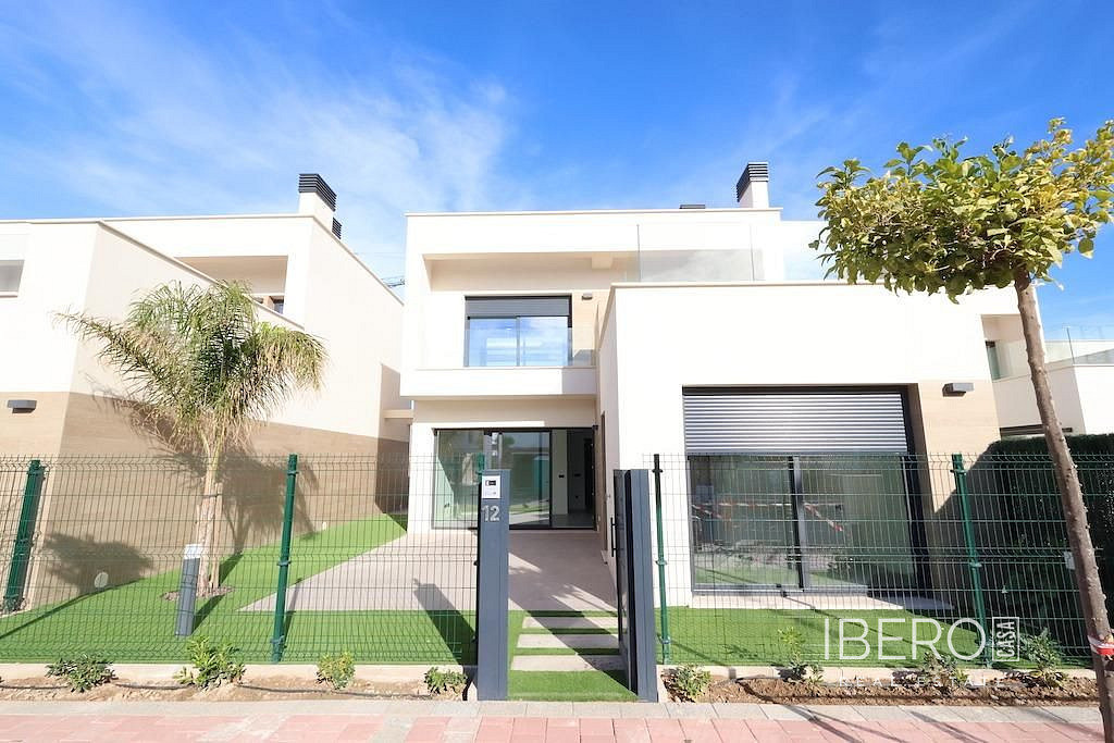 Prodej domu 135 m² s pozemkem 236 m²