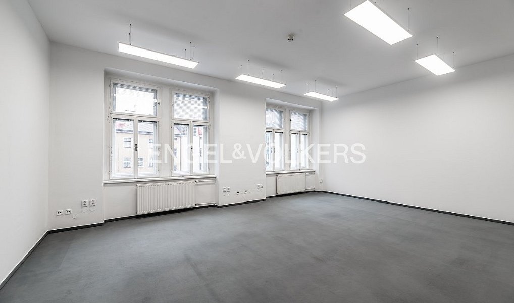 Pronájem kanceláře 451 m², Praha – náhled fotky 6