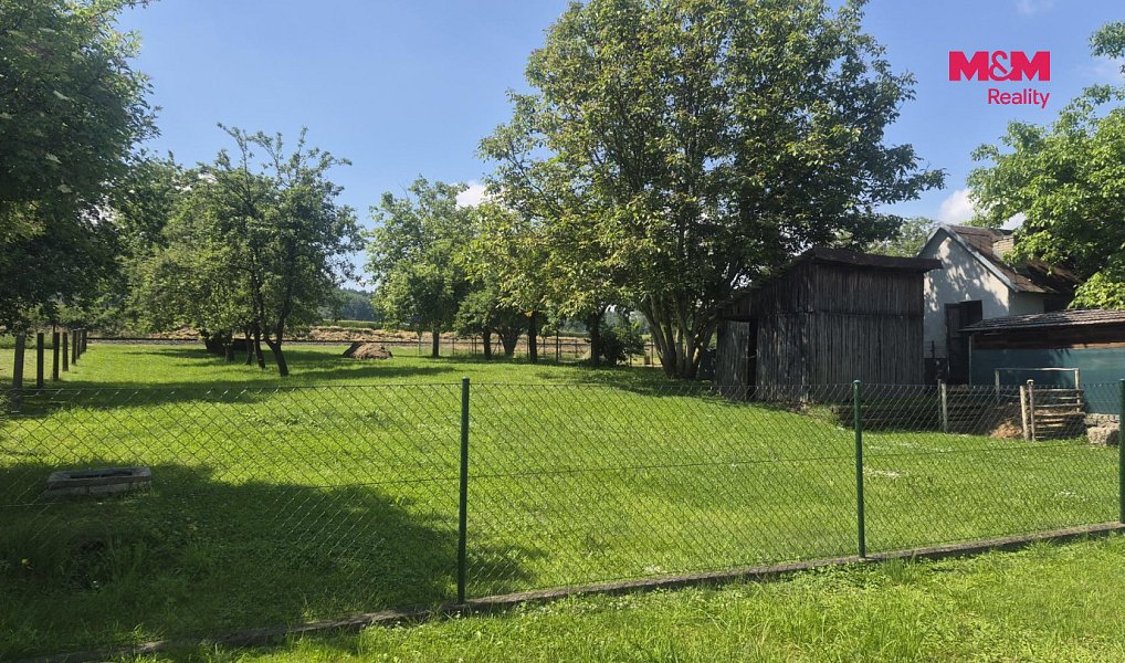 Prodej zahrady 926 m², Linhartice – náhled fotky 2