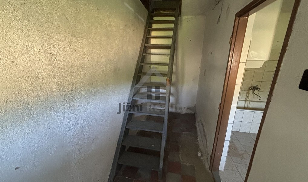 Prodej domu 205 m² s pozemkem 641 m², Nové Hrady – náhled fotky 13