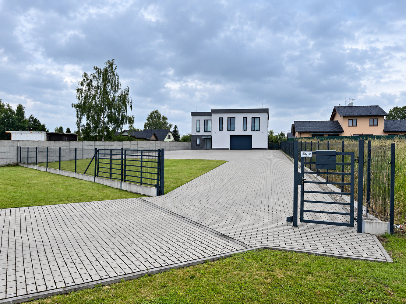 Pronájem kanceláře 138 m²