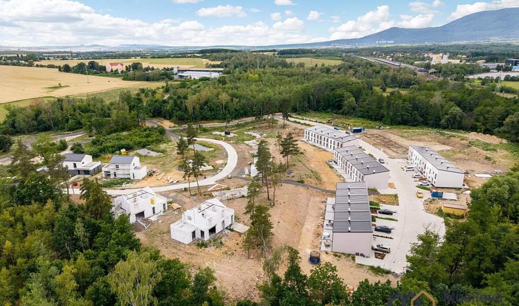 Prodej domu 92 m² s pozemkem 186 m², Újezdeček – náhled fotky 43