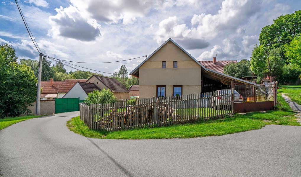 Prodej domu 82 m² s pozemkem 342 m², Divišov – náhled fotky 2