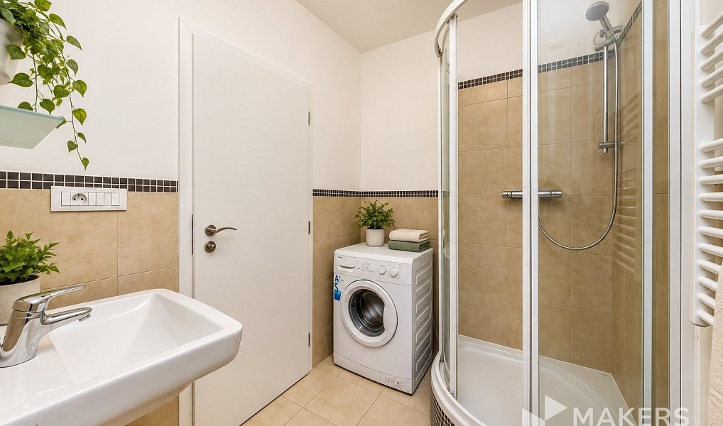 Prodej bytu 1+1 70 m², Praha – náhled fotky 13