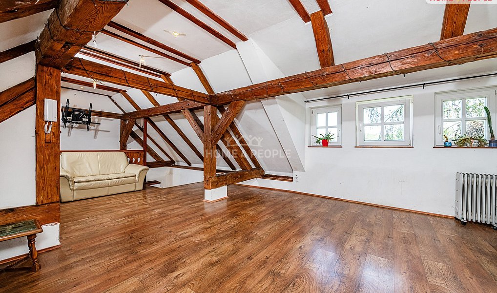 Prodej domu 190 m² s pozemkem 1 084 m², Vysoký Chlumec – náhled fotky 25