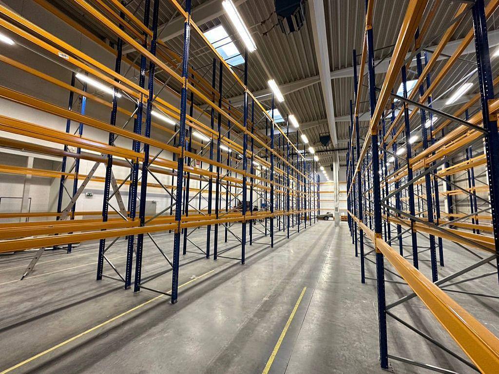 Pronájem skladovacích prostor 969 m²