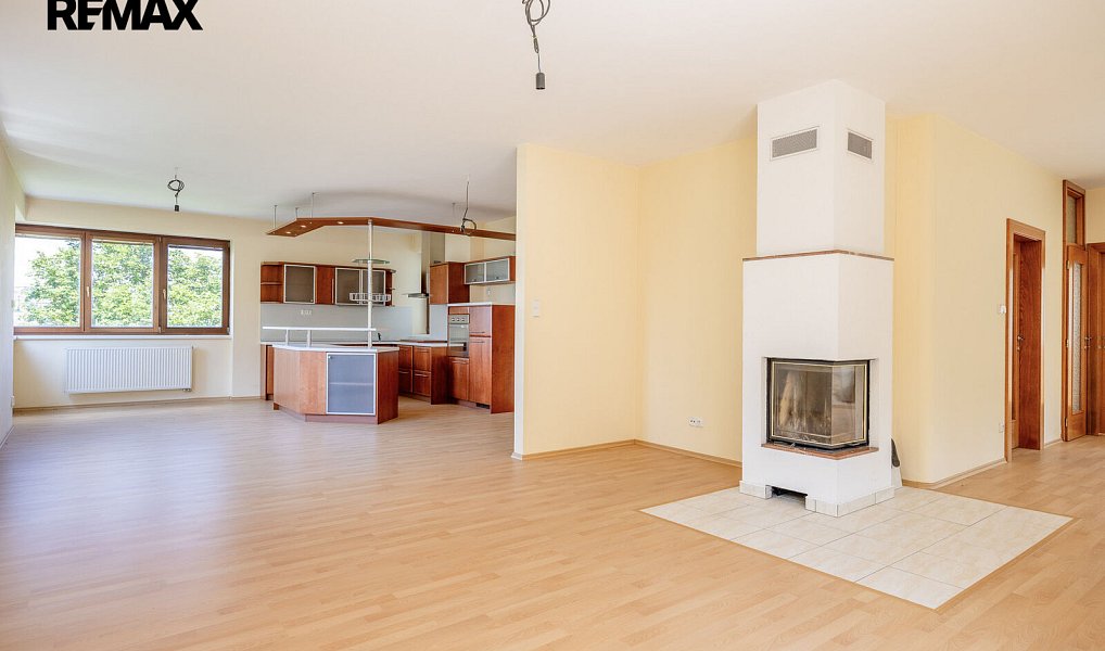 Prodej domu 358 m² s pozemkem 1 101 m², Praha – náhled fotky 14