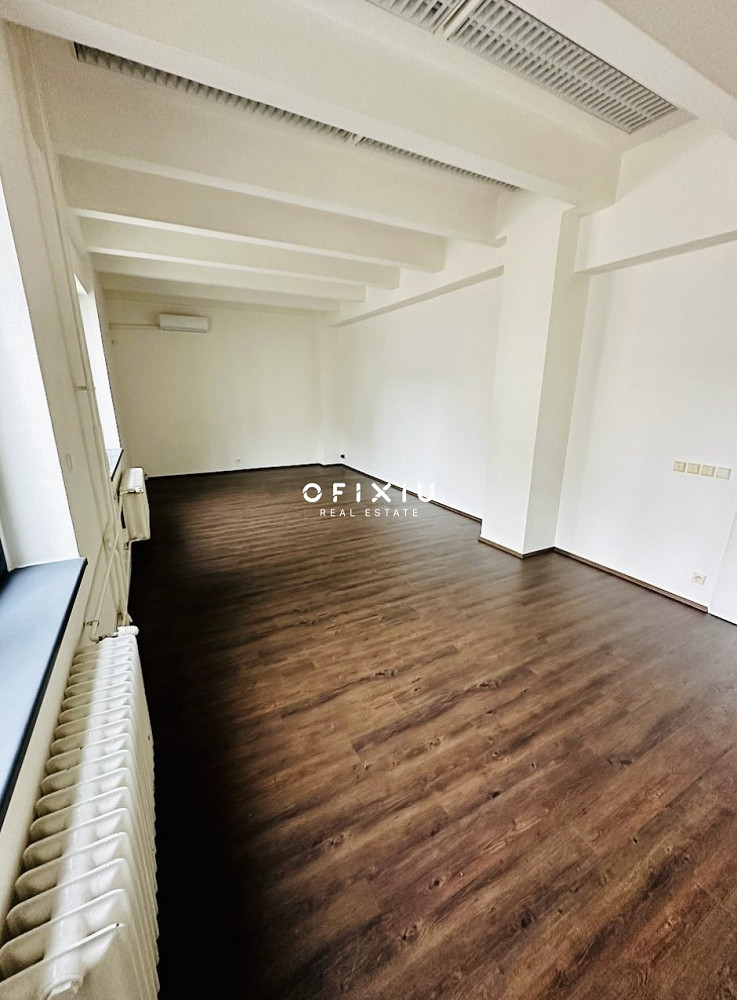 Pronájem kanceláře 35 m² – fotografie 2