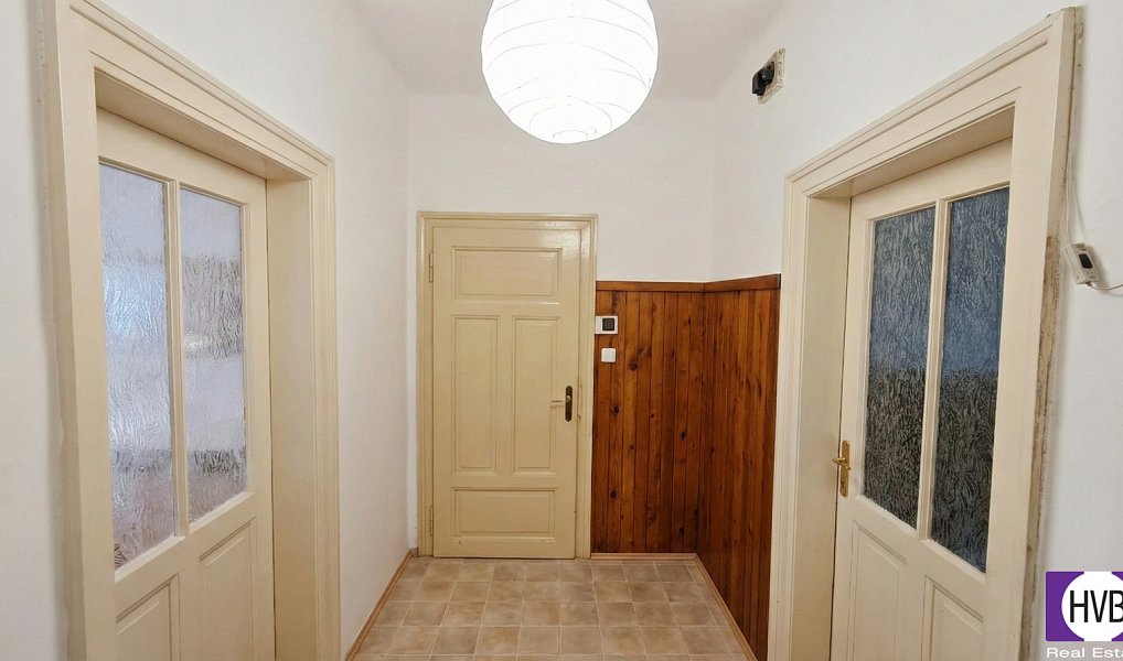 Prodej domu 300 m² s pozemkem 213 m², Dobrovice – náhled fotky 10