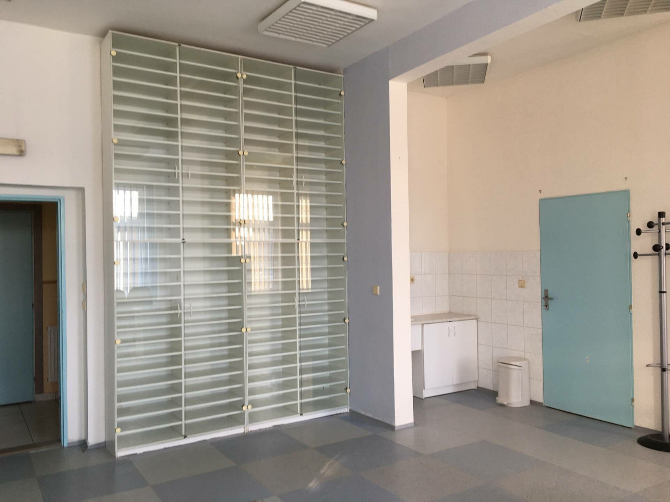 Pronájem komerčního objektu (jiného typu) 117 m² – fotografie 2
