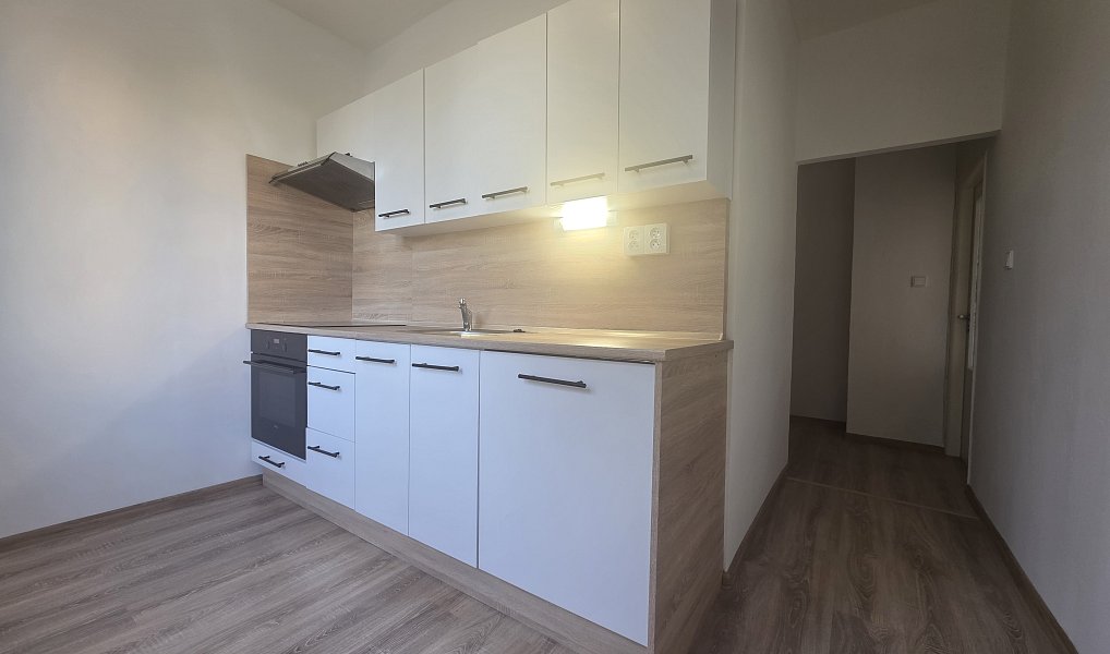 Pronájem bytu 2+1, 57 m², Opava