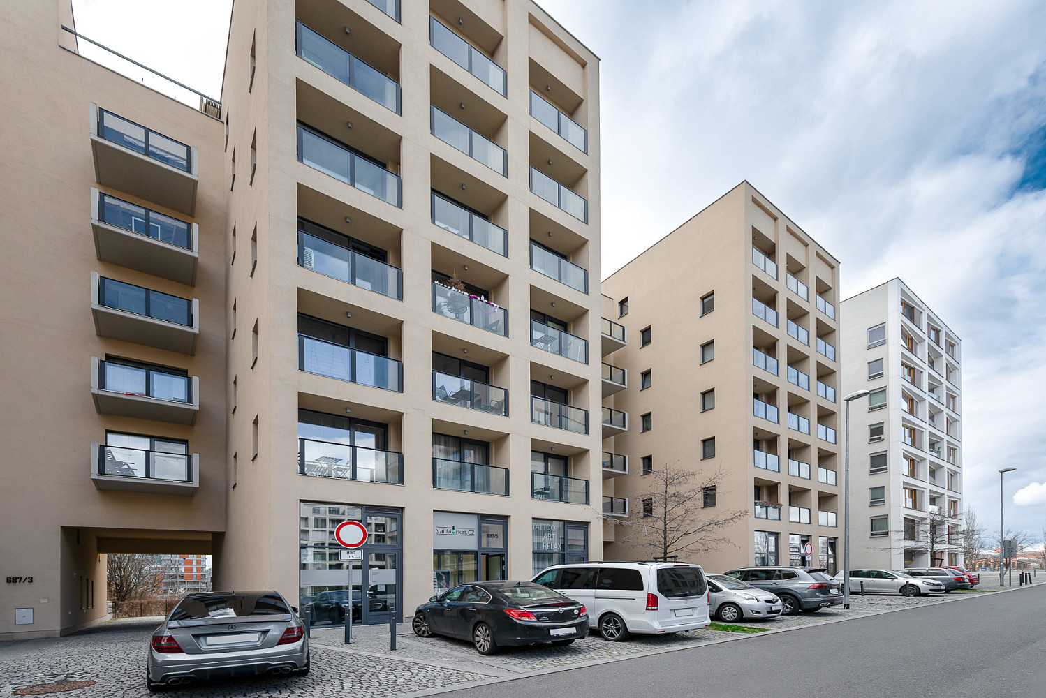 Pronájem obchodních prostor 54 m² — photo 2