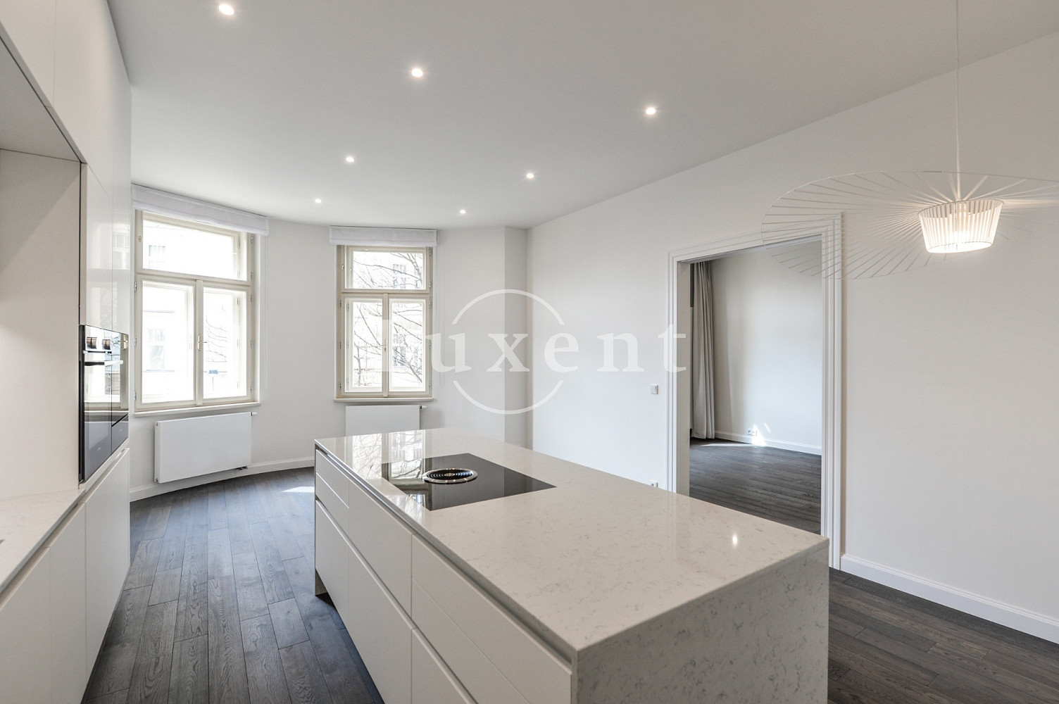 Pronájem bytu 4+kk 137 m² — photo 2