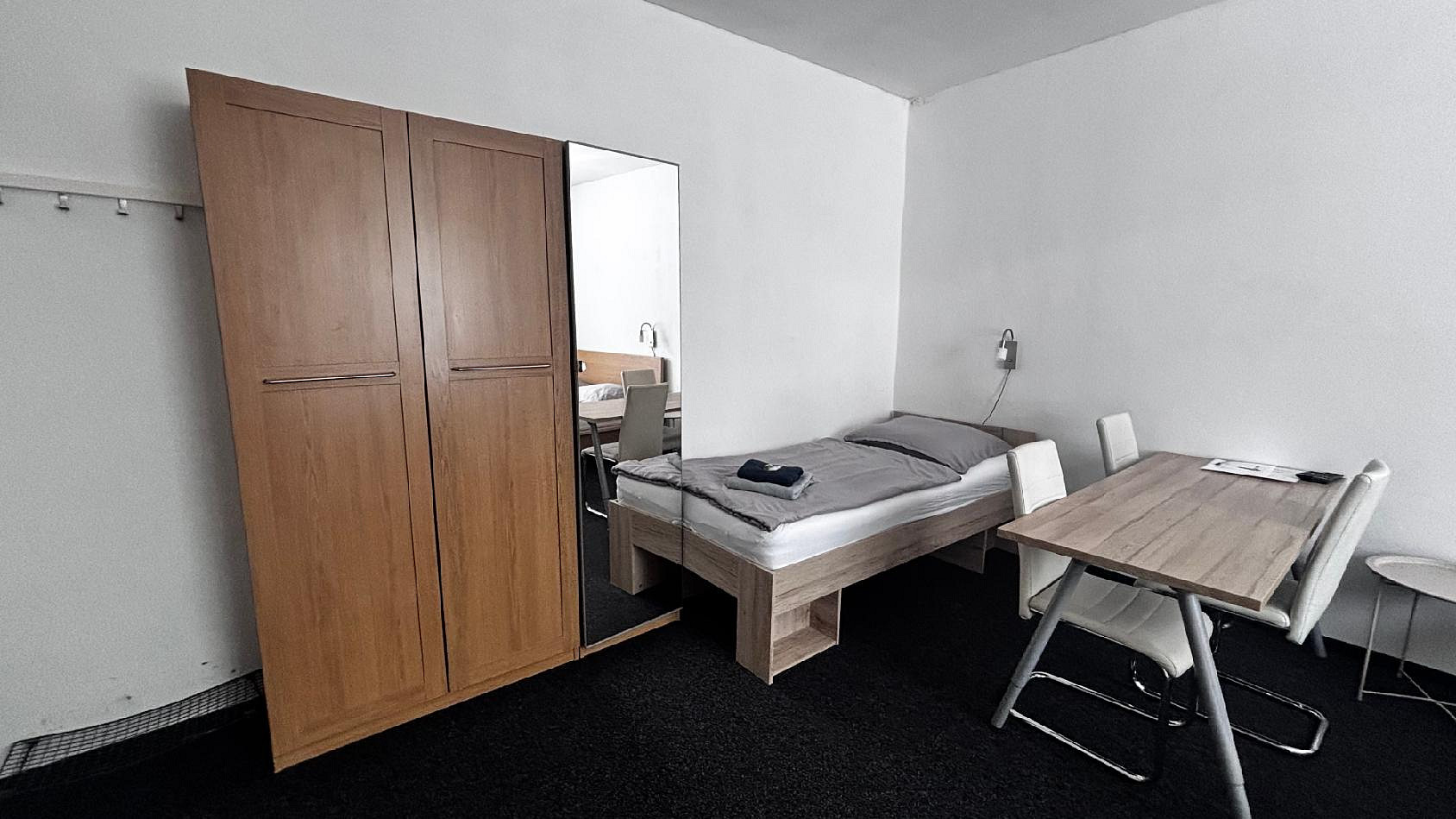 Pronájem bytu 1+kk 25 m² – fotografie 4