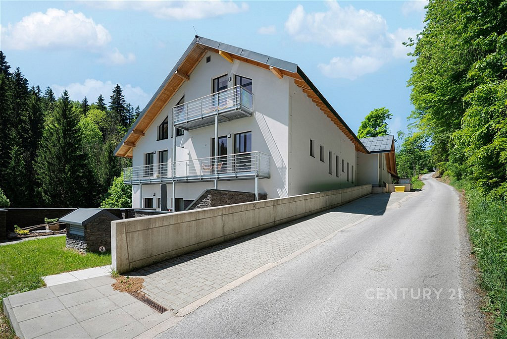 Prodej komerčního objektu (jiného typu) 65 m²