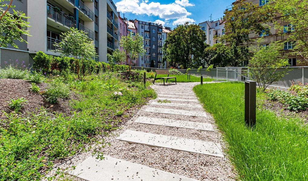 Pronájem bytu 1+kk 28 m², Praha – náhled fotky 3