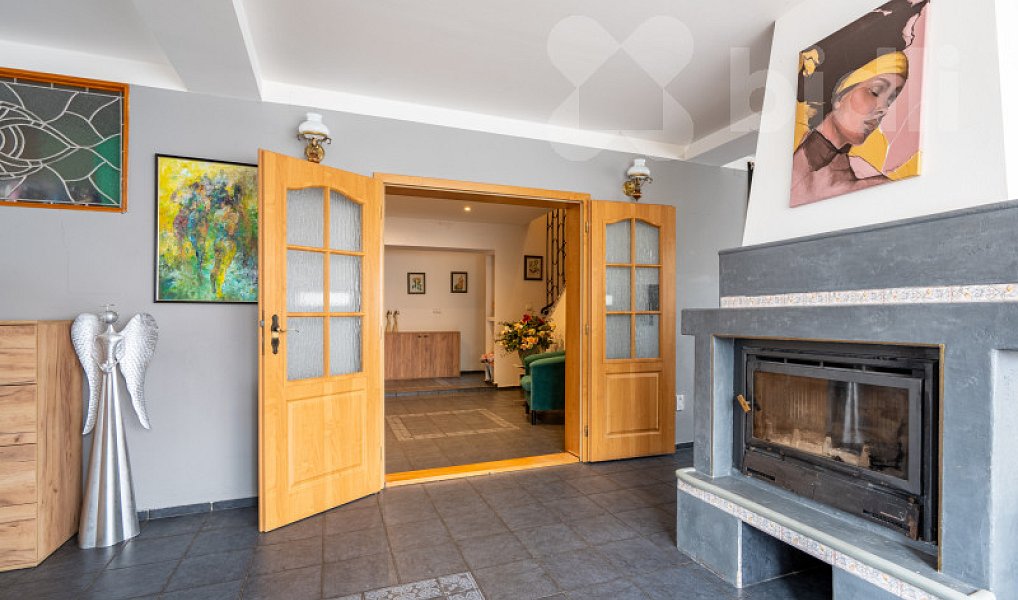 Prodej domu 214 m² s pozemkem 1 285 m², Kamenice – náhled fotky 18