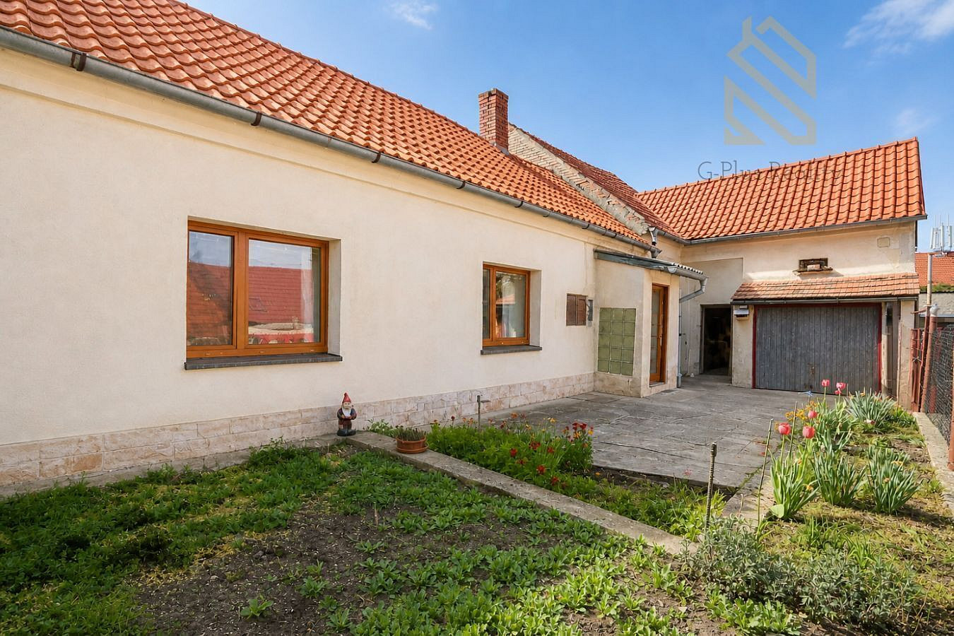 Prodej domu 218 m² s pozemkem 218 m²