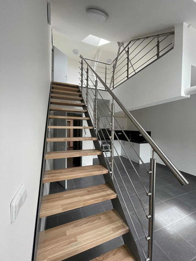 Pronájem bytu 3+kk 72 m² – fotografie 2