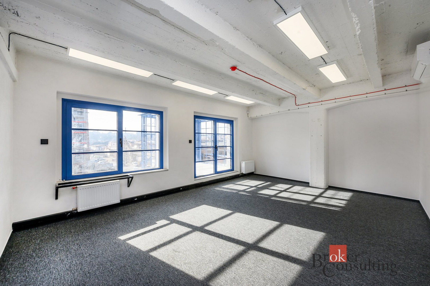 Pronájem kanceláře 219 m² – pohled 5