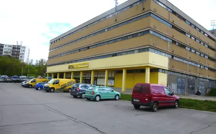 Pronájem garážového stání v parkovacím domě (12 m2), ul. Loosova, Brno - Lesná, Loosova, Brno - Lesná