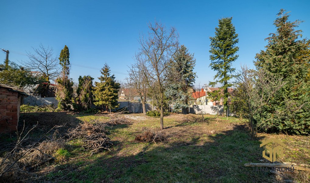 Prodej stavebního pozemku 1 920 m², Kostelany – náhled fotky 3