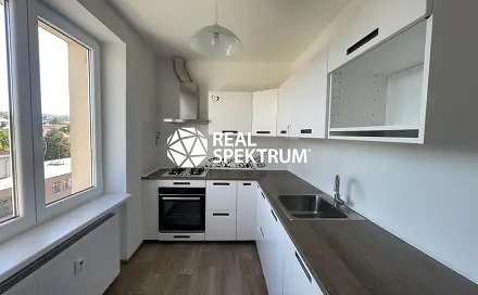 Pronájem bytu 2+1 54 m², nám. Republiky, Blansko