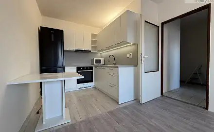 Prodej bytu 2+kk 40 m², M. J. Husa, Most