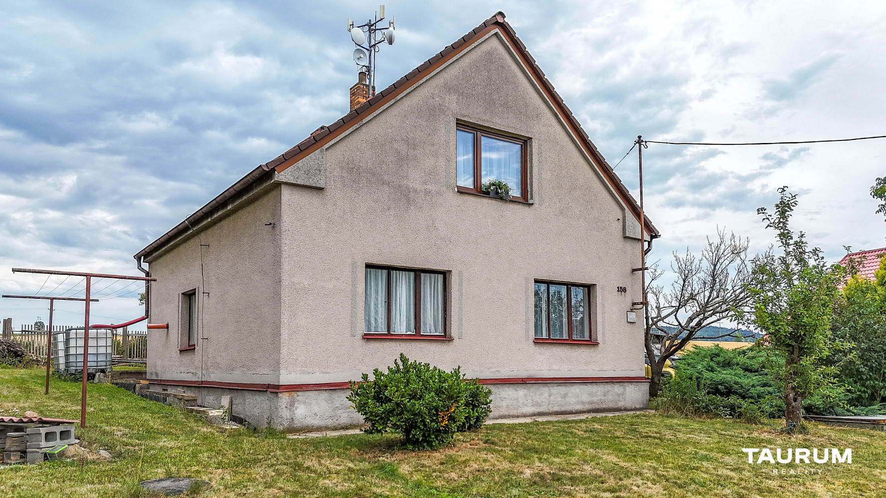 Prodej domu 211 m² s pozemkem 1 309 m²