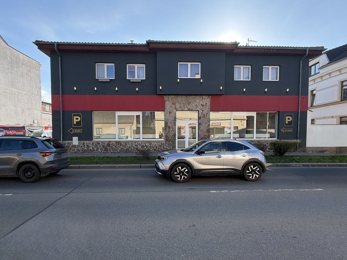 Pronájem obchodních prostor 1 000 m²