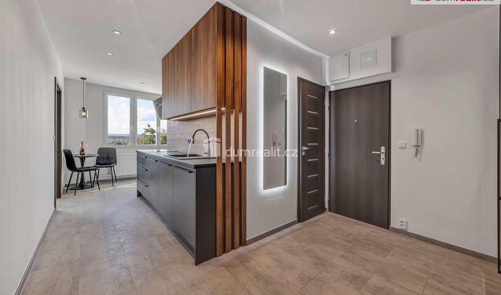 Prodej bytu 4+1 82 m², Sokolov – náhled fotky 2