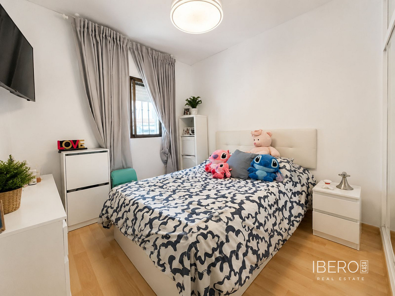 Prodej bytu 4+kk 98 m² – pohled 4