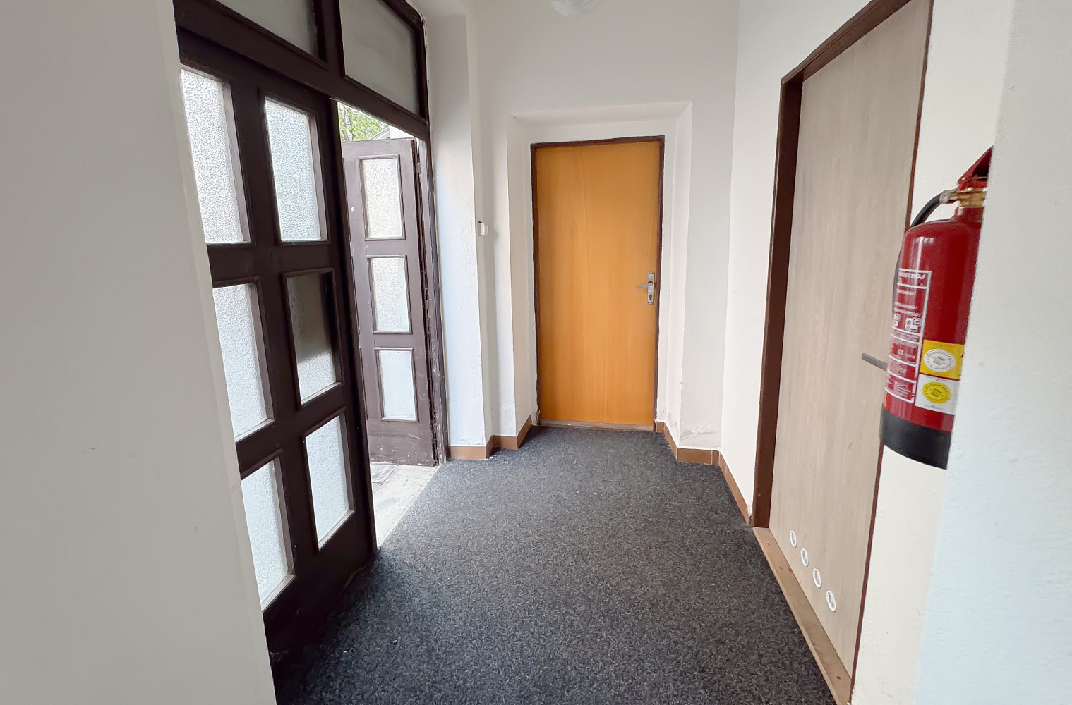 Pronájem kanceláře 12 m² – fotografie 5