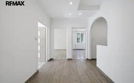 Prodej bytu 4+1 77 m², Kamenná, Chomutov