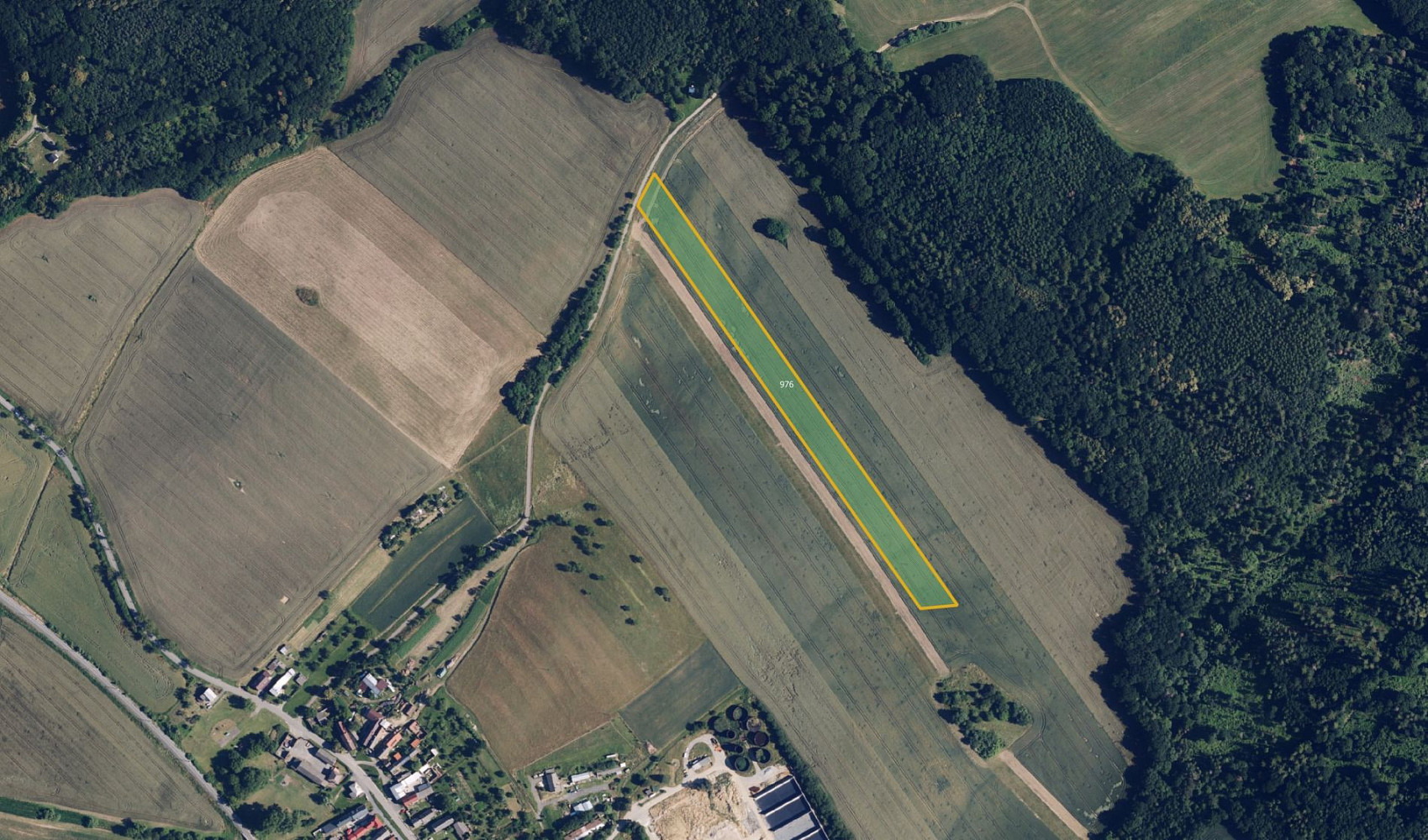 Prodej pole 17 823 m²