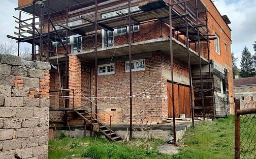 Prodej domu 260 m² s pozemkem 1 291 m², Čekyňská, Přerov - Přerov XII-Žeravice