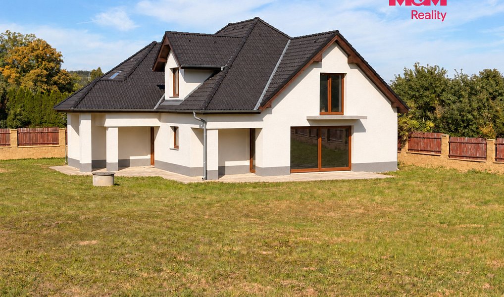 Prodej domu 253 m² s pozemkem 1 752 m², Dubno – náhled fotky 2